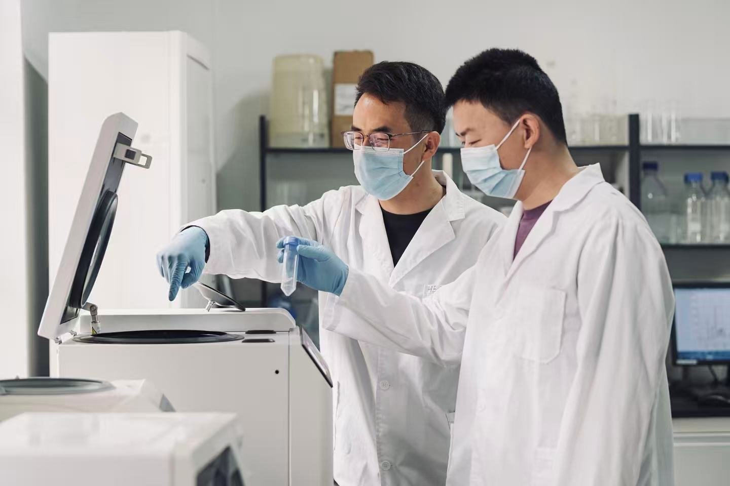 Lab Scenario photo 5